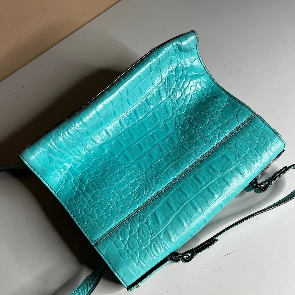Kate Spade Turquoise Blue Croc Embossed Leather Crossbody Bag Turn Lock Purse
